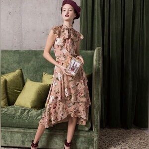 Alice + Olivia Lavenia Floral Tiered Ruffle Midi Dress size 4